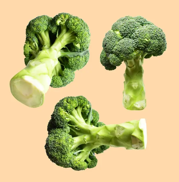 Broccoli Eller Blomkål Isoleret Med Klipning Sti Incream Baggrund Ingen - Stock-foto