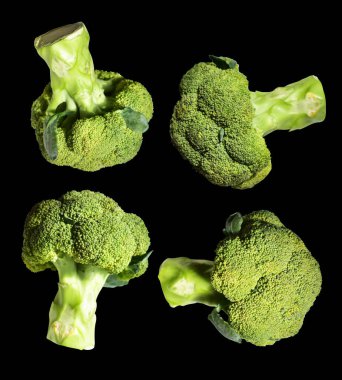 Brokoli ya da karnabahar kesme yolu ile izole siyah arka plan, gölge yok, yemek malzemeleri, sağlıklı sebzeler