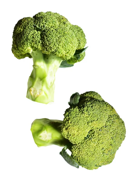 Brokoli ya da karnabahar kırpma yolu ile izole edilmiş beyaz arka plan, gölge yok, yemek malzemeleri, sağlıklı sebzeler