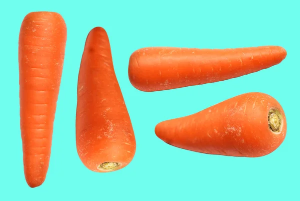 Морква Ізольована Відсічним Контуром Немає Тіні Зеленому Фоні Свіжі Сирі — стокове фото
