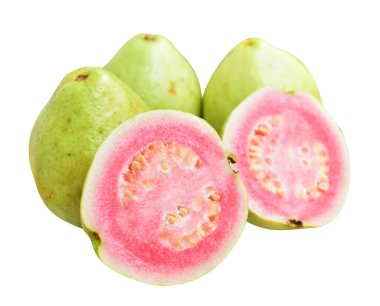Pembe ya da kırmızı Gauva meyvesi beyaz arka planda kırpma yolu ile izole, gölgesiz, sağlıklı tropikal taze meyve