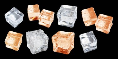 Mavi nane ya da gri renkte buz küpü kırpma yolu ile izole edilmiş siyah arkaplanda gölge yok, kristal