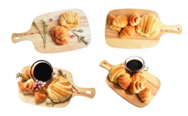 Tahta kesme tahtasına izole edilmiş peynirli kruvasan, beyaz arka planda gölge yok, ev yapımı tatlı.