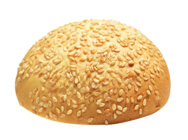 Hamburger ekmeğinin yarısı izole edilmiş kırpma yolu, beyaz arka planda gölge yok.