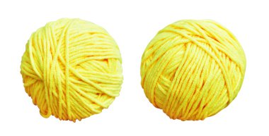 Pastel sarı yün top kırpma yolu ile izole, beyaz arka planda gölge yok