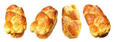 Badem dilimleriyle izole edilmiş Brioche somun ekmeği ve kırpma yolu olmayan beyaz arka planda susam tohumları, ev yapımı tatlı pastanesi.