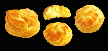 Siyah arka planda izole edilmiş Choux kremalı pasta, kırpma yolu, tatlı yemek, fırın