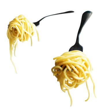 Makarna kesme yolu ile izole edilmiş, beyaz arka planda gölge yok, yemek malzemesi.