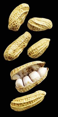 Kesme yolu ile izole edilmiş fıstıklar, siyah arka planda gölge yok, yemek malzemeleri, sağlıklı yiyecekler.