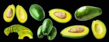 Avokado dilimi kırpma yolu ile izole edilmiş, siyah arkaplanda gölge yok