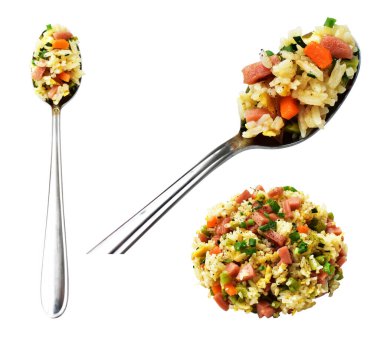 Kırpılmış bir kaşık kızarmış pirinç, beyaz arka planda gölge yok. Çin pilavı, karışık sebze, yumurta ve sosis (Yangzhou tarzı).)