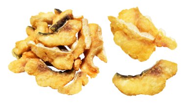 Kızarmış fileto balığı kırpma yolu ile izole edilmiş, beyaz arka planda gölge yok.