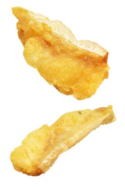 Kızarmış fileto balığı kırpma yolu ile izole edilmiş, beyaz arka planda gölge yok.