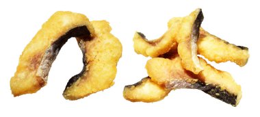 Kızarmış fileto balığı kırpma yolu ile izole edilmiş, beyaz arka planda gölge yok.