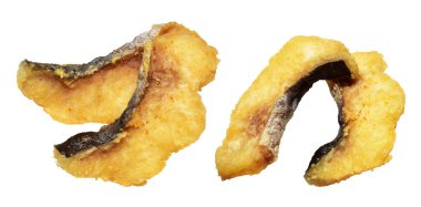 Kızarmış fileto balığı kırpma yolu ile izole edilmiş, beyaz arka planda gölge yok.