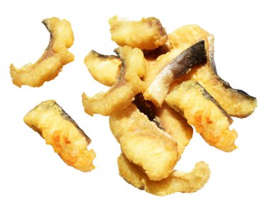 Kızarmış fileto balığı kırpma yolu ile izole edilmiş, beyaz arka planda gölge yok.