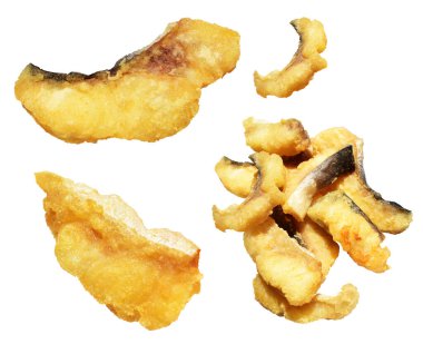 Kızarmış fileto balığı kırpma yolu ile izole edilmiş, beyaz arka planda gölge yok.