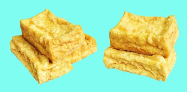 Kızarmış tofu, kırpma yolu ile izole edilmiş, yeşil arka planda gölge yok, Vietnam stili, soya fasulyesinden yapılmış vejetaryen ya da vejetaryen ve diyet.