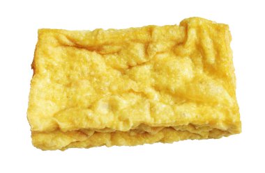 Kızarmış tofu, kırpma yolu ile izole edilmiş, beyaz arka planda gölge yok, Vietnam stili, soya fasulyesinden yapılmış vejetaryen ya da vejetaryen ve diyet.