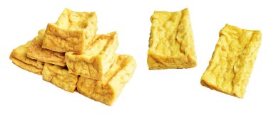 Kızarmış tofu, kırpma yolu ile izole edilmiş, beyaz arka planda gölge yok, Vietnam stili, soya fasulyesinden yapılmış vejetaryen ya da vejetaryen ve diyet.