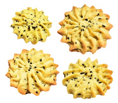 Pipolu tereyağlı kurabiyeler. Rosette şeklinde. Kırpma yolu ile izole edilmiş.