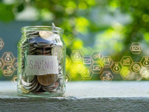 Monedas Botellas Vidrio Sobre Fondo Natural Concepto Ahorro Inversión — Foto de Stock