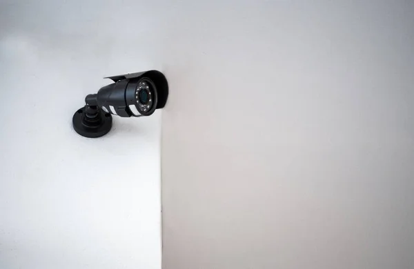 Cámaras Cctv Instaladas Una Pared Blanca Concepto Vigilancia Seguimiento —  Fotos de Stock