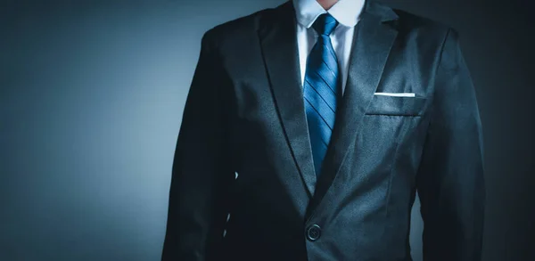 Businessman Standing Dark Gradient Background Business Concept Suit — Stock Photo, Image