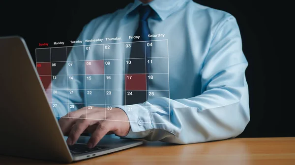 Empresario Marcando Fechas Calendario Virtual Gestión Horario Negocios Establecimiento Recordatorios —  Fotos de Stock