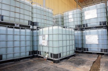 Sangatta, Doğu Kalimantan / Endonezya - 05 Haziran 2020: Soda için IBC Tankı.                               