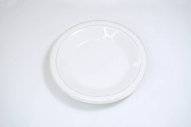 beyaz arkaplanda izole edilmiş beyaz plaka   