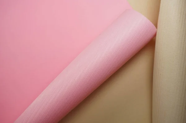 Pvcレザーピンク色と選択的な焦点を当てたクリーム 塩ビ材料は 塩化ビニルの略またはしばしばビニルと呼ばれる — ストック写真