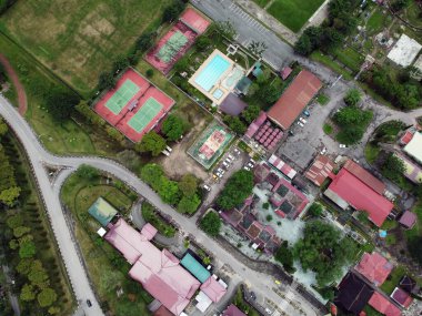 Hava manzaralı yeşil konut tesisi. Konum: Sangatta, Doğu Kutai, Doğu Kalimantan, Endonezya.