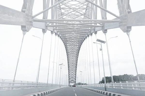 Veicoli Del Traffico Attraversano Ponte Mahkota Dua Samarinda — Foto Stock