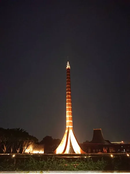 Photo Editorial October 2022 Tugu Api Monument Lamp Tmii Taman — Stock Photo, Image