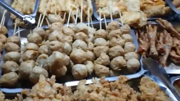 Nasi Kucing Angkringan Junk Food Gorengan Klein Formaat Nacht Straat — Stockvideo