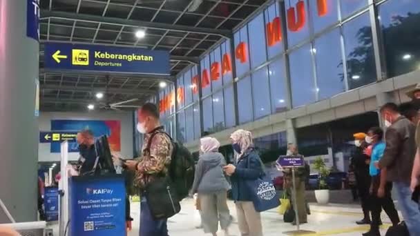 November 2022 Security Ticket Checking Passenger Yogyakarta Train Station — Wideo stockowe