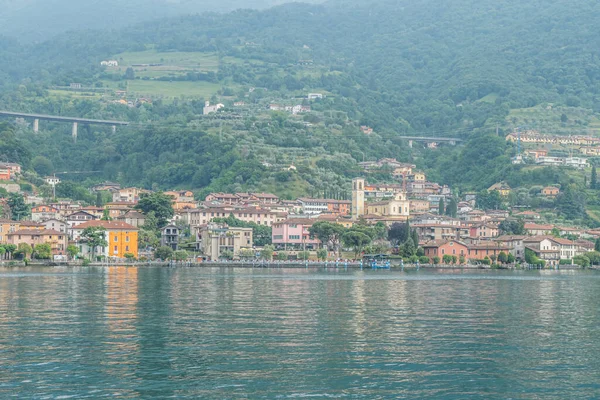 Sulzano Italien 2022 Panorama Des Seeufers Von Sulzano Mit Farbigen — Stockfoto
