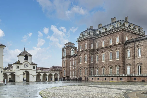 Венария Италия 2022 Красивые Фасады Королевского Дворца Савойи Venaria Reale — стоковое фото