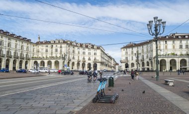 Torino, İtalya - 05-06-2022: Torin 'deki Vittorio Veneto Meydanı' nın geniş açılı görünümü