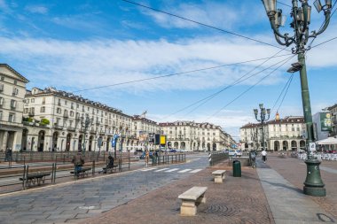Torino, İtalya - 05-06-2022: Torin 'deki Vittorio Veneto Meydanı' nın geniş açılı görünümü
