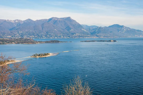 Veduta Aerea Del Lago Garda Con Isola Dei Conigli Isola Immagini Stock Royalty Free