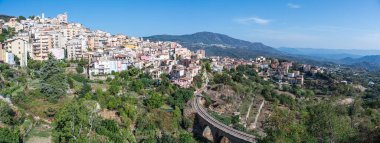 Lanusei ve Sardunya iç bölgelerinin manzarası