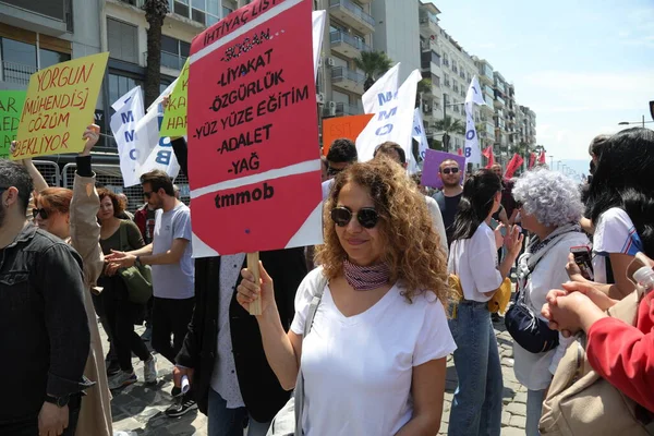 土耳其伊兹密尔 科纳克 2023 土耳其伊兹密尔 工会和政党庆祝5月1日国际劳动节 — 图库照片
