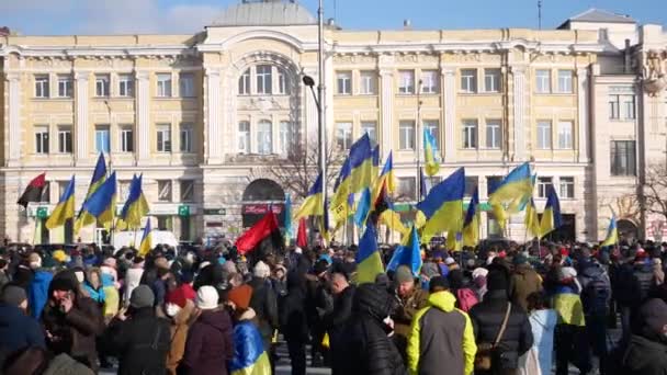 Kharkiv Ukraine February 2022 Many People Ukrainian Yellow Blue Flags — Stock Video