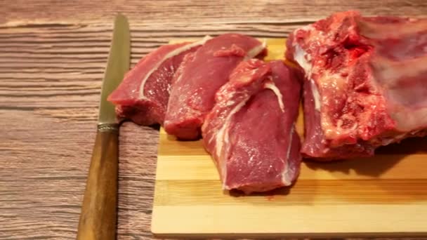 Cut Pieces Whole Piece Beef Cutting Board Kitchen Next Knife — 图库视频影像