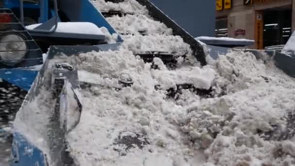 Kharkiv Ukraine December 2021 Work Snow Loader Snow Removal Winter — Stock video