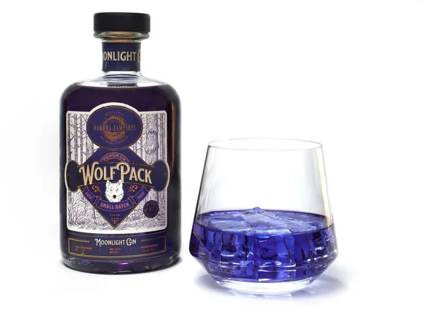 Bucharest Romania January 2023 Romanian Wolfpack Gin Takes Its Blue — Stock Photo, Image