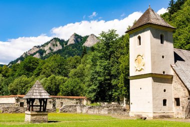 Cerveny Klastor 'daki Kızıl Manastır (Slovakya)