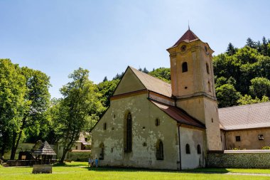Cerveny Klastor 'daki Kızıl Manastır (Slovakya)